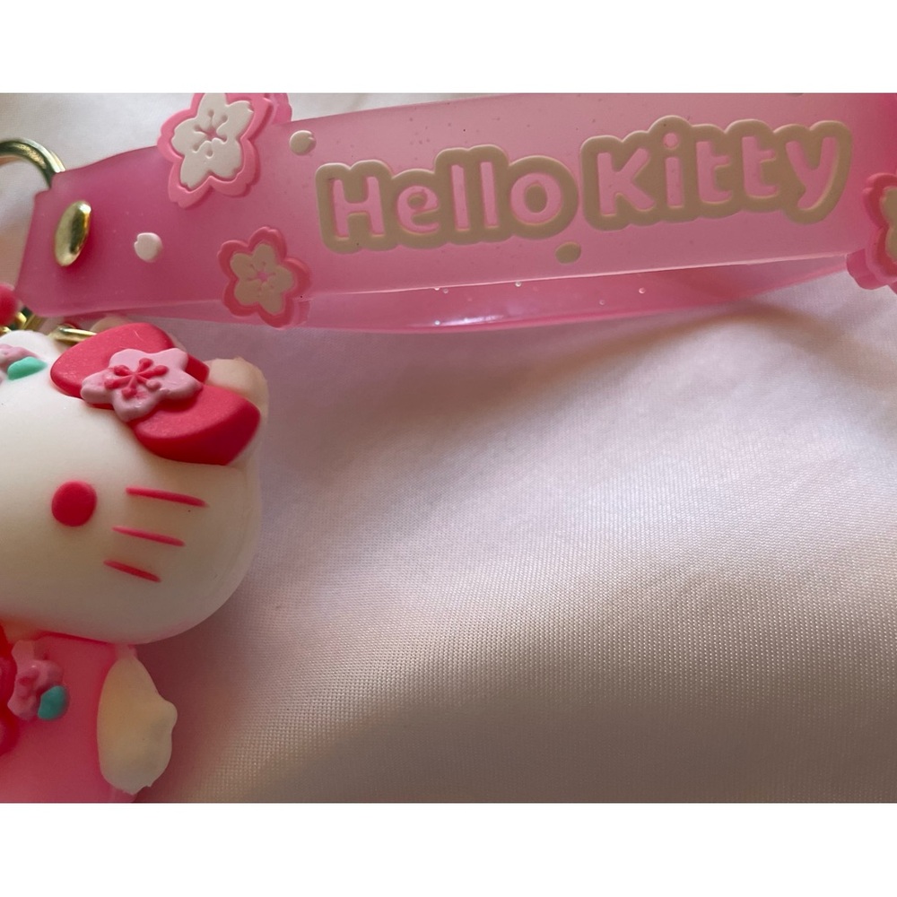 Hello Kitty Brand New Key Chain - Picture 2 of 3